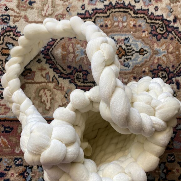 Handmade Chunky Bag in White Knit Yarn Hand Knitting Yarns - Picture 12 of 12